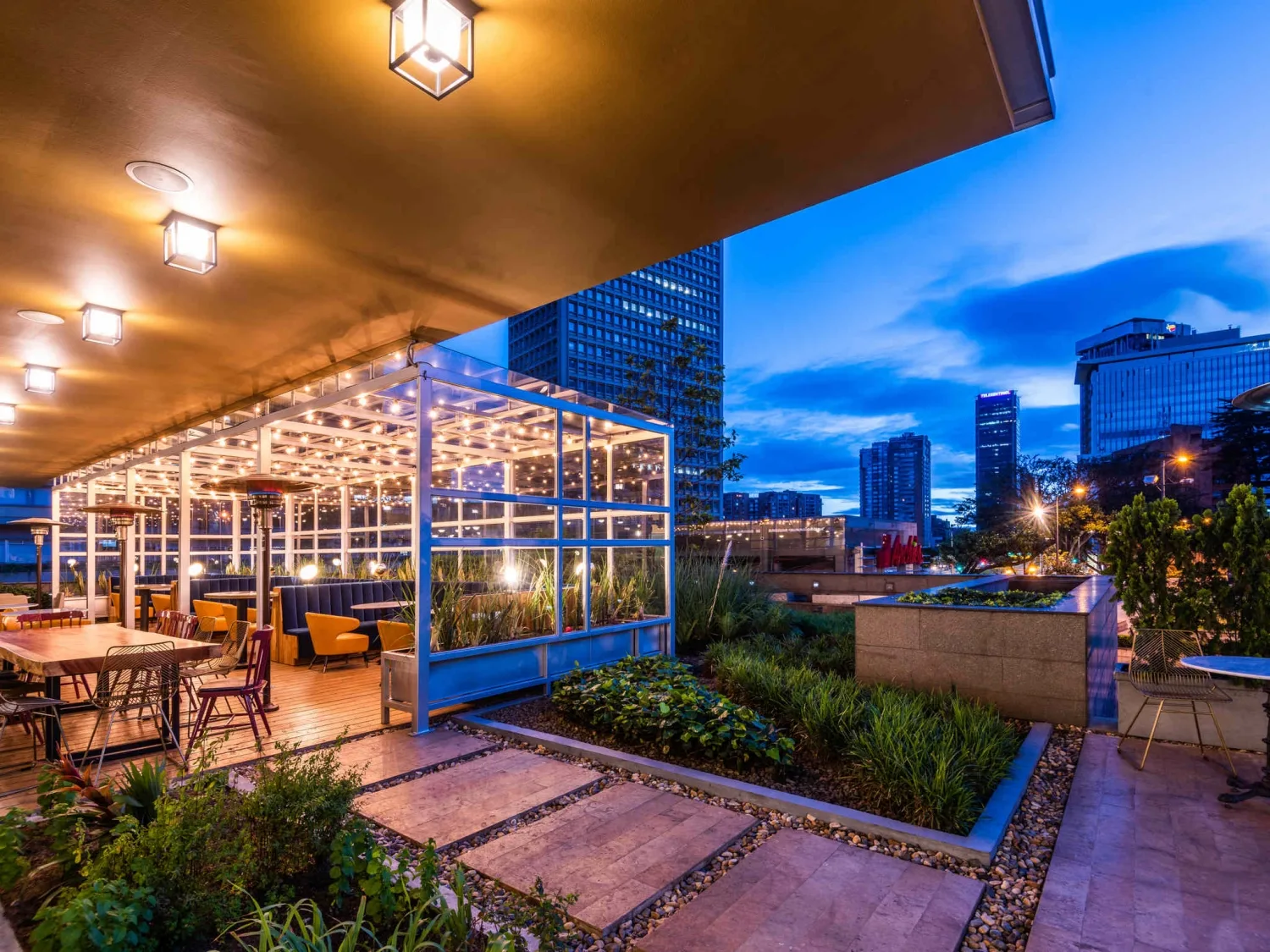 0f073479-ac22-4cee-bc98-659ab48f3246_main